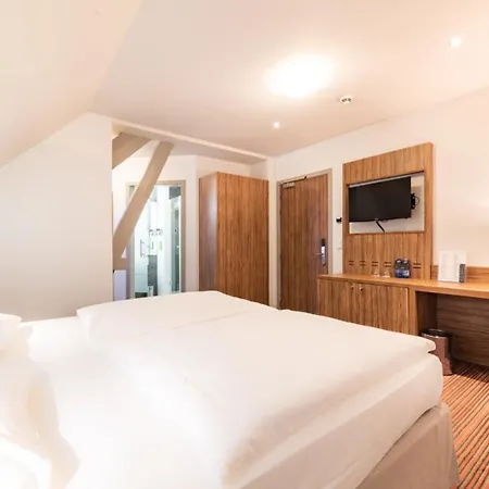 L'hotel Et Restaurant Du Golf De Clervaux 4*