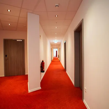 L'hotel Et Restaurant Du Golf De Clervaux Отель