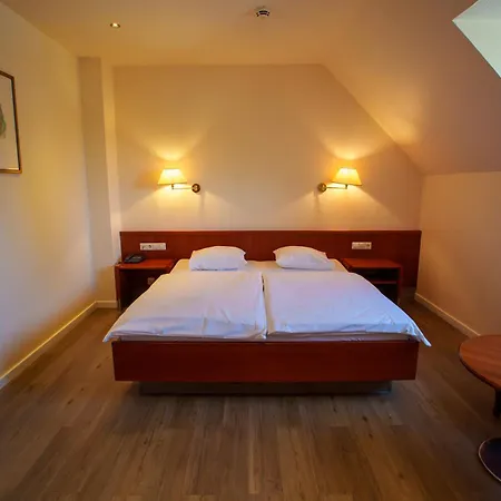 L'hotel Et Restaurant Du Golf De Clervaux Отель 4*