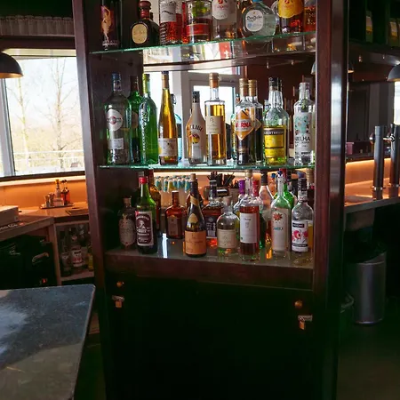 Отель L'hotel Et Restaurant Du Golf De Clervaux