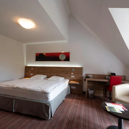 L'hotel Et Restaurant Du Golf De Clervaux Hotel Eselborn