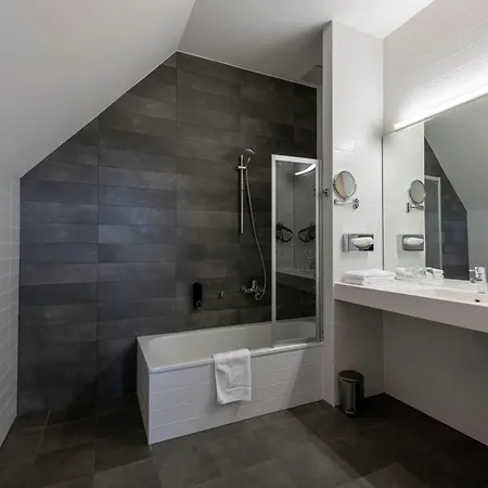 L'hotel Et Restaurant Du Golf De Clervaux 4*