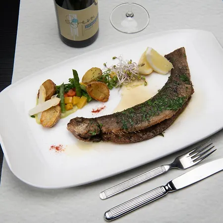 Отель L'hotel Et Restaurant Du Golf De Clervaux