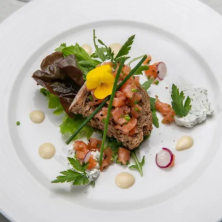 L'hotel Et Restaurant Du Golf De Clervaux Отель Eselborn