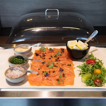 Отель L'hotel Et Restaurant Du Golf De Clervaux Eselborn