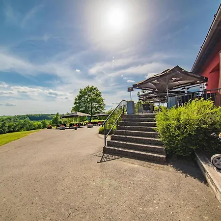 ホテル L'hotel Et Restaurant Du Golf De Clervaux Eselborn