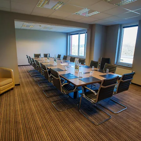 L'hotel Et Restaurant Du Golf De Clervaux Otel