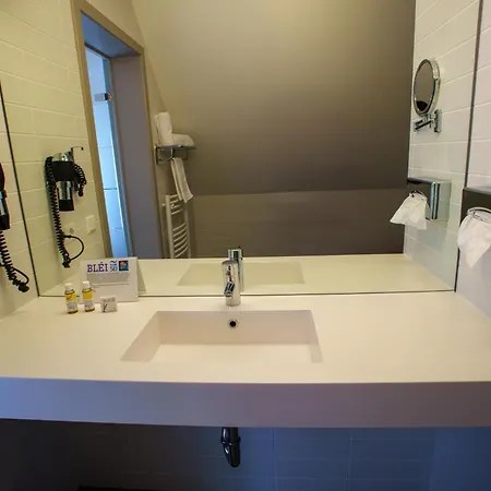 ホテル L'hotel Et Restaurant Du Golf De Clervaux 4*