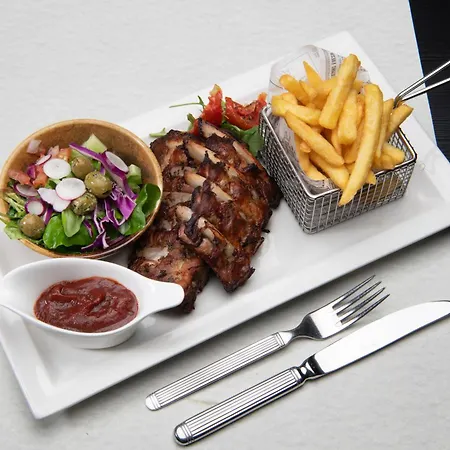 L'hotel Et Restaurant Du Golf De Clervaux ホテル