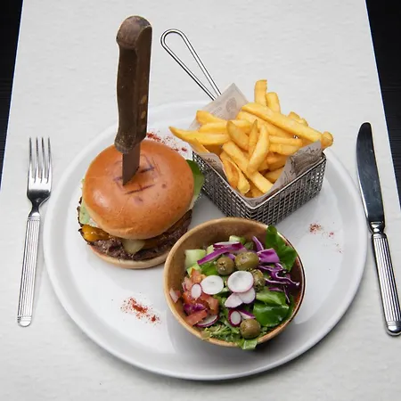 ホテル L'hotel Et Restaurant Du Golf De Clervaux