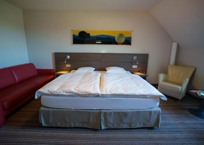 Hotel L'hotel Et Restaurant Du Golf De Clervaux 4*