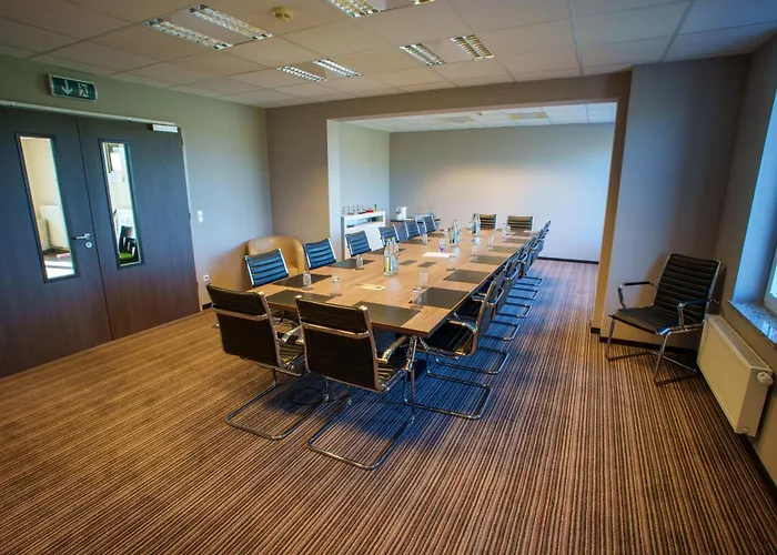 Hotel L'hotel Et Restaurant Du Golf De Clervaux 4*