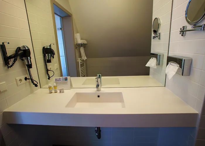 Hotel L'hotel Et Restaurant Du Golf De Clervaux 4*